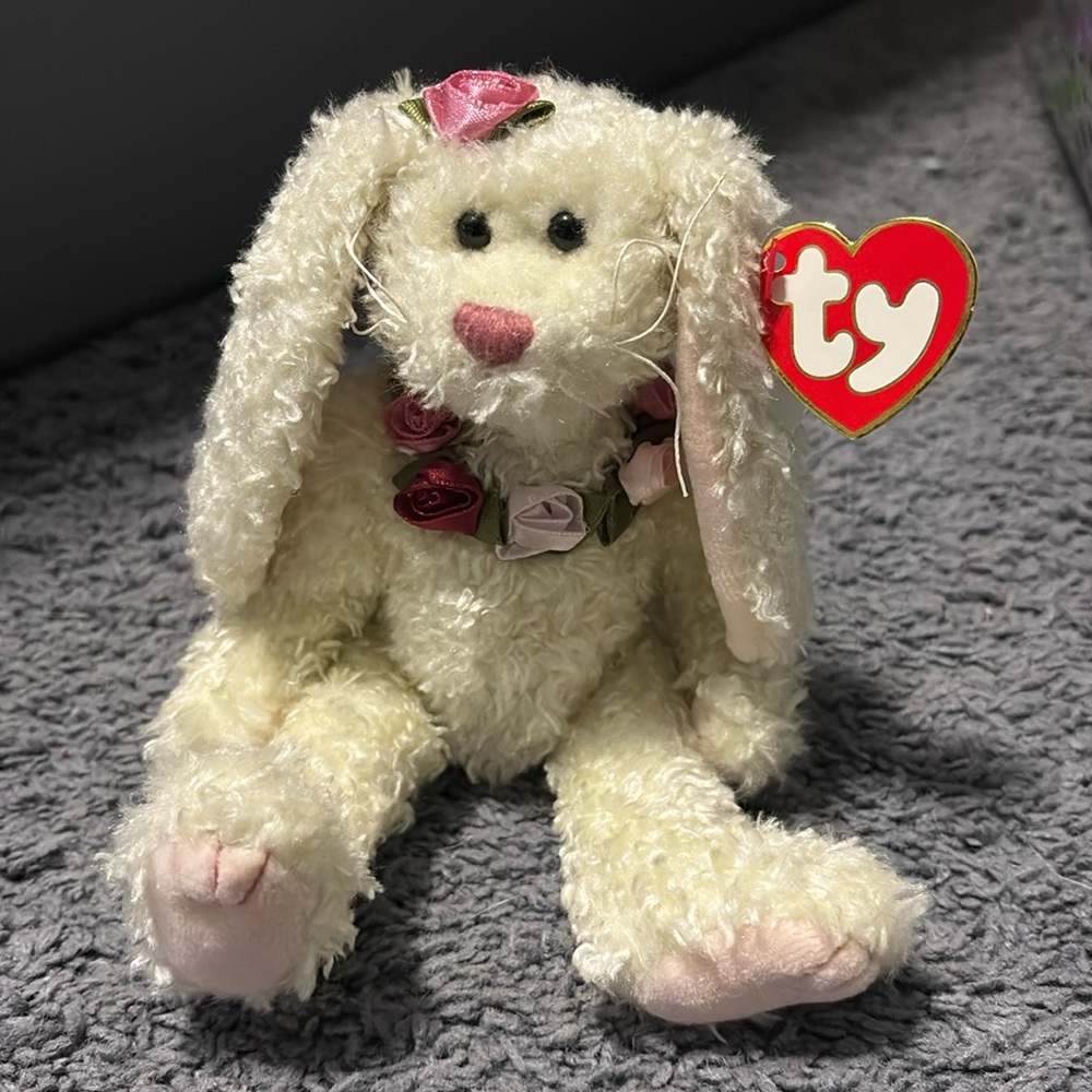 NWT Ty vintage rabbit with flowers original beanie baby whose name is Rosalyne